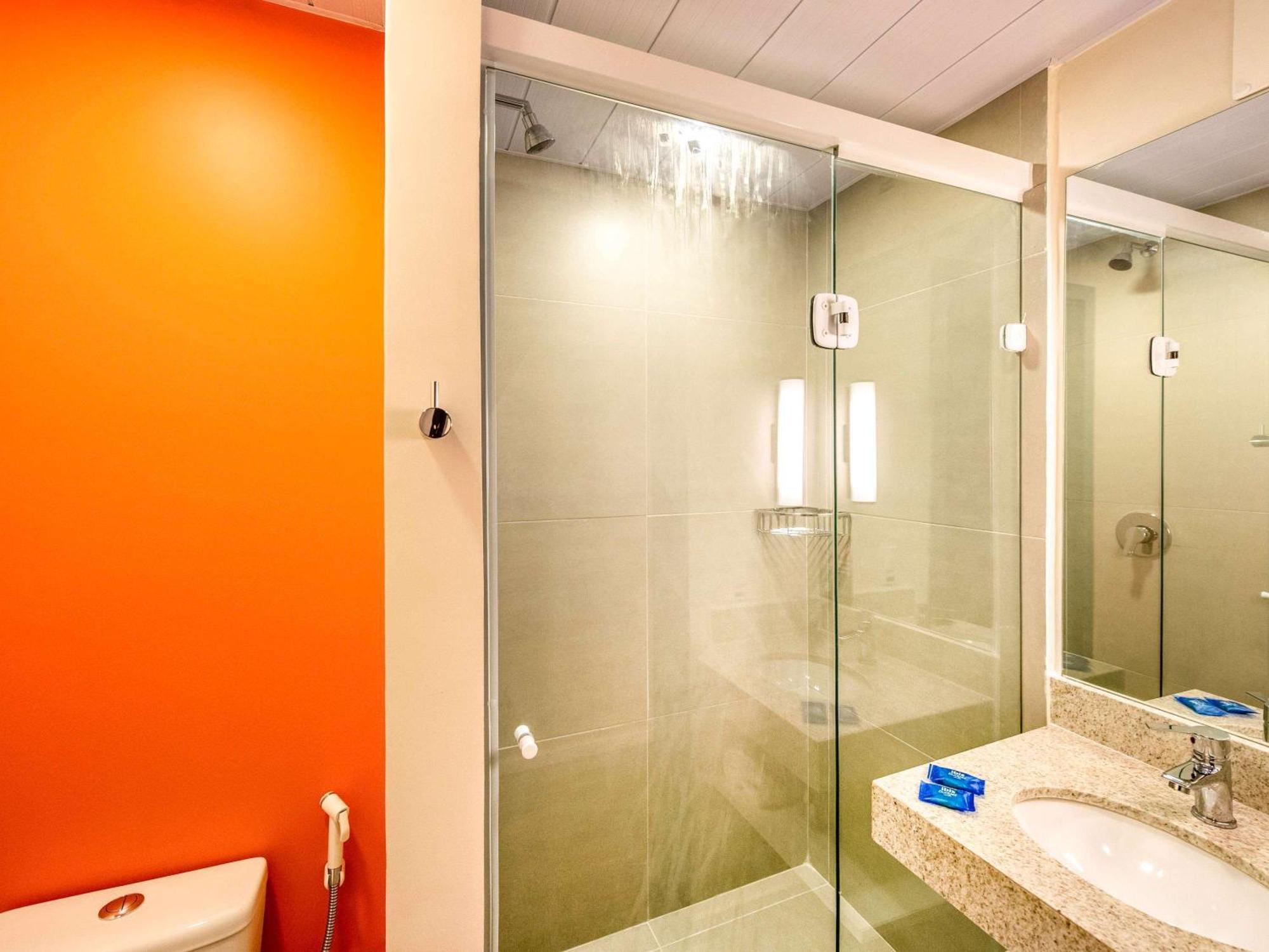 Ibis Budget Recife Jaboatao จาบัวเทา โดส กัวราราเปส ภายนอก รูปภาพ