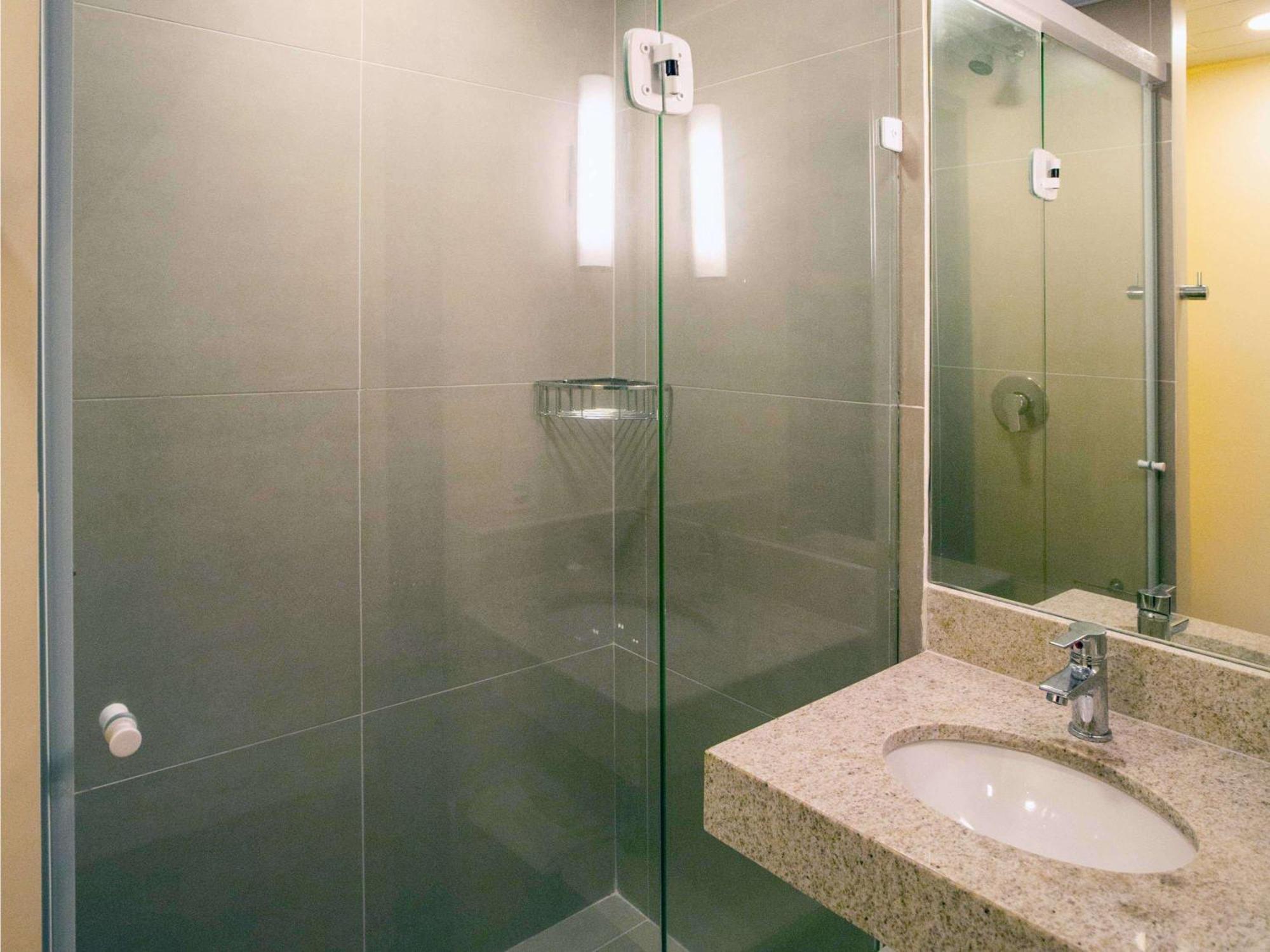 Ibis Budget Recife Jaboatao จาบัวเทา โดส กัวราราเปส ภายนอก รูปภาพ